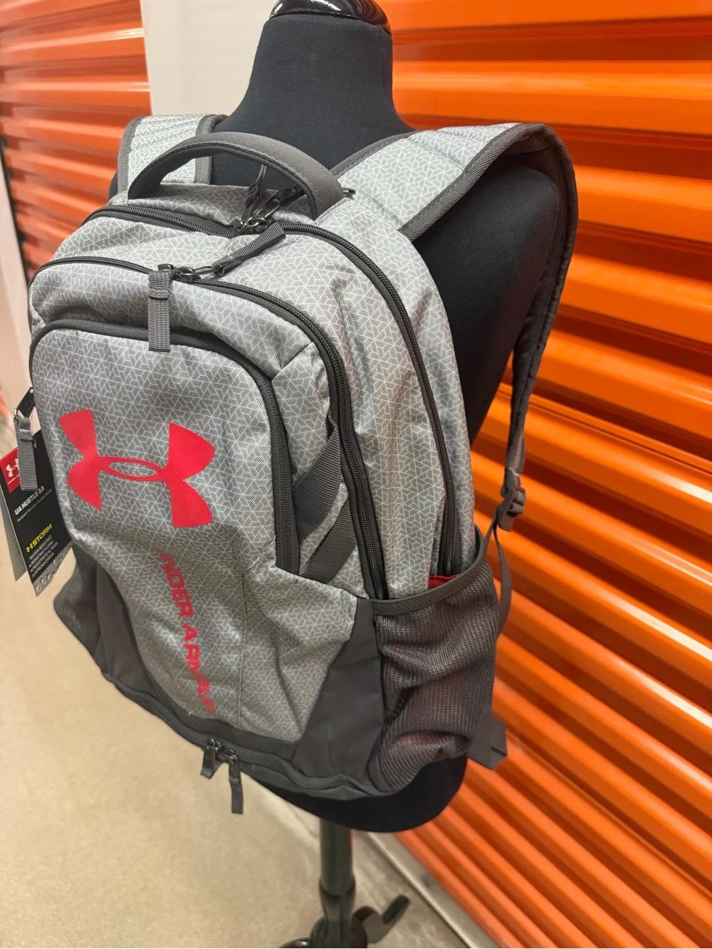 NWT Under Armour Hustle 3.0 Gray & Red Men's Backpack